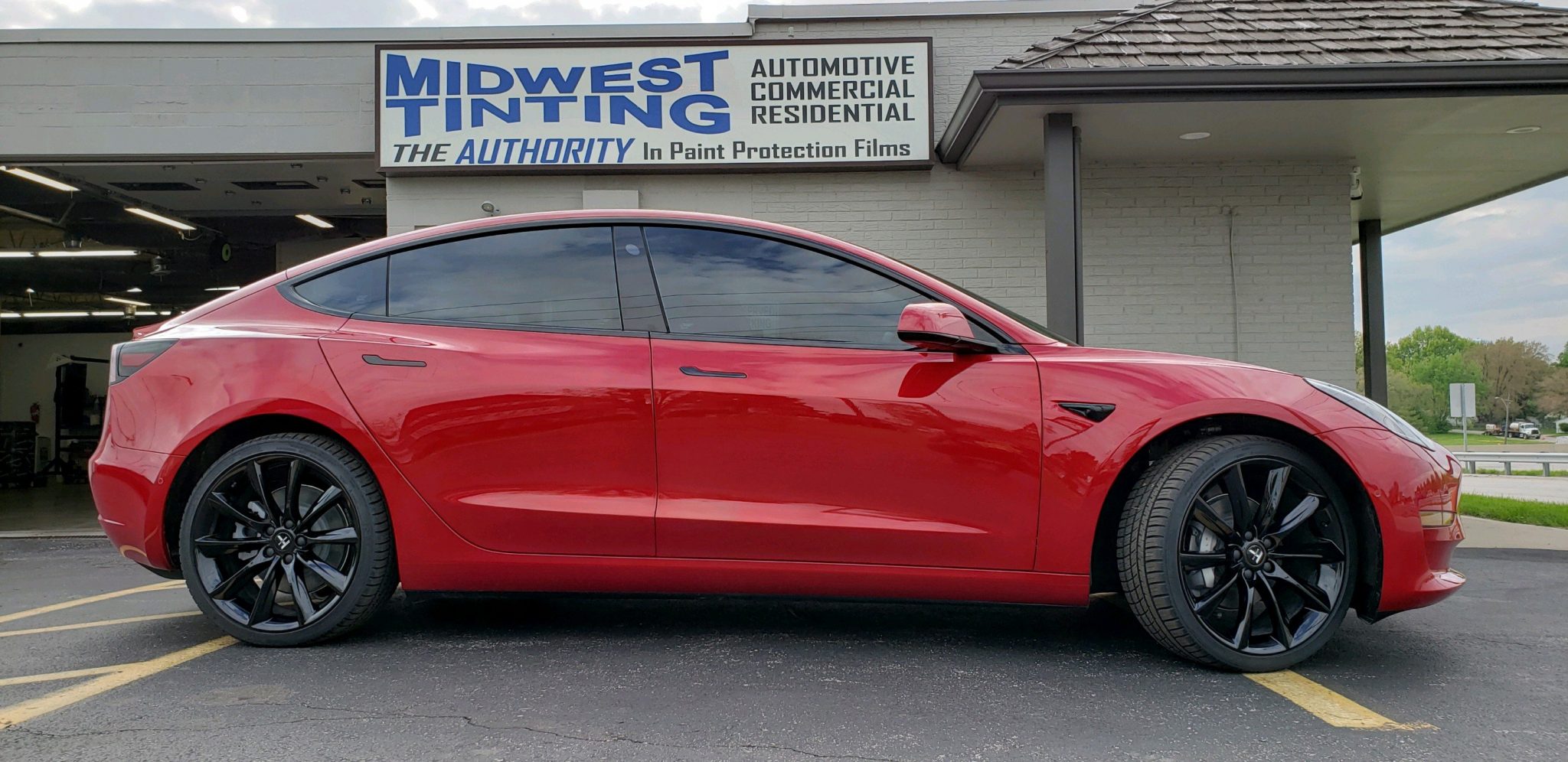 Automotive Window Tint Categories And Their Benefits - Car Window Tinting in Kansas City, Kansas